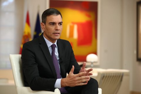 Санчез ги негира обвиненијата за корупција