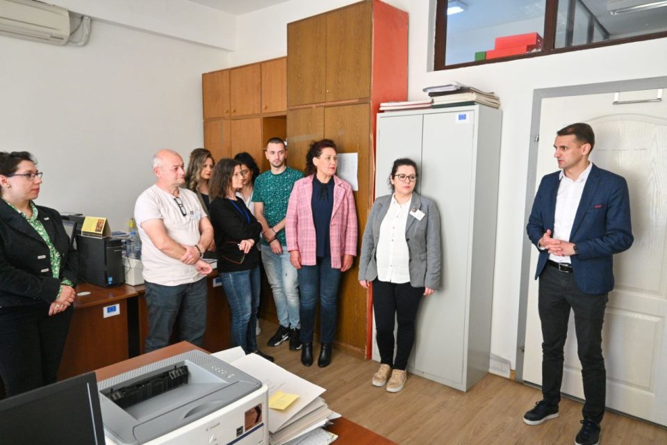 Работна посета на министерот Велковски на Кочани и Зрновци