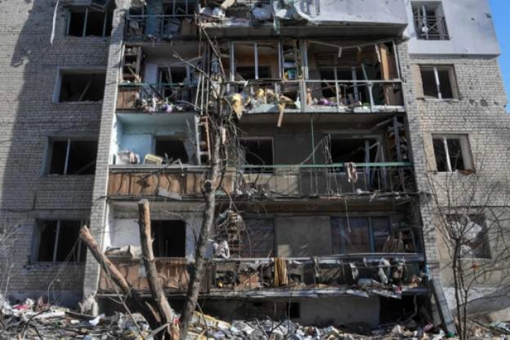 Пет станбени згради во центарот на Харков се оштетени во рускиот воздушен напад