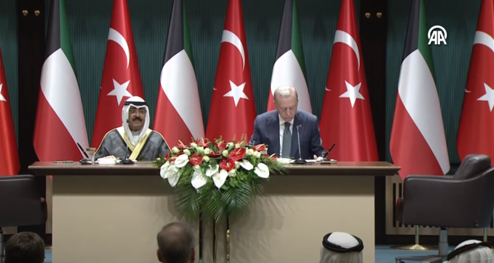 На средбата меѓу Ердоган и кувајтскиот емир потпишани неколку договори за соработка