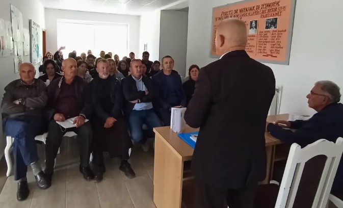 Во Пустец промовирана книгата „Преспа по патеката на знаењето” од Цветко Малевски