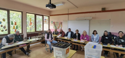 Излезноста во Охрид и Дебрца до 11 часот изнесува 14 проценти, избирачкиот процесот се одвива непречено