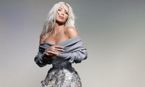 Ким Кардашјан со шокантен стајлинг на најпрестижниот моден настан во светот
