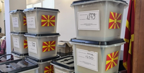 Отворени избирачките места во Охрид и Дебрца, гласањето се одвива непречено