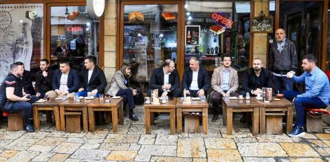 Ѓорѓиевски оствари средба со Ганиу: Градот прави опструкции, но сите општини ќе имаат вистински партнер во новата Влада на ВМРО-ДПМНЕ