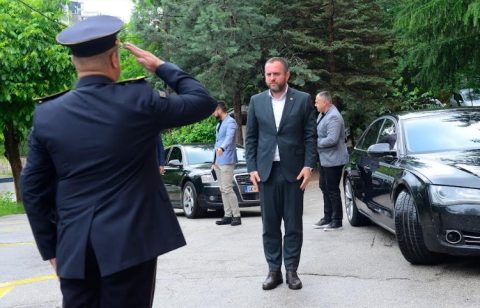 Министерот Тошковски во посета на Одделот за заштита на определени личности и објекти