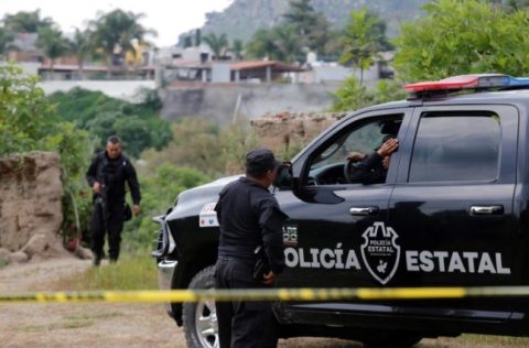 Кандидат за градоначалник во Мексико убиен во пукање на предизборен митинг