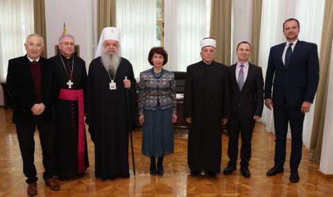 Претседателката Силјановска Давкова оствари средба со поглаварите и претставниците на верските заедници