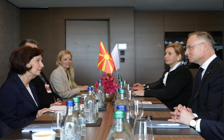 Сиљановска Давкова оствари средба со полскиот претседател Анджеј Дуда