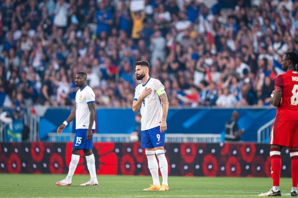 Ограбен домот на Жиру