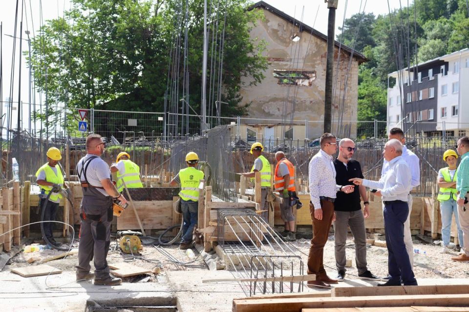 Битола: Поставен камен темелник на новиот противпожарен дом