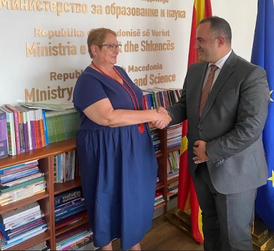 Весна Јаневска ја презеде функцијата министер за образование и наука