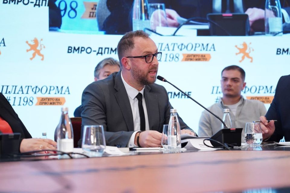 Љутков: Мораме да ја вратиме националната култура и да ги направиме работниците во културата повторно горди на својата професија