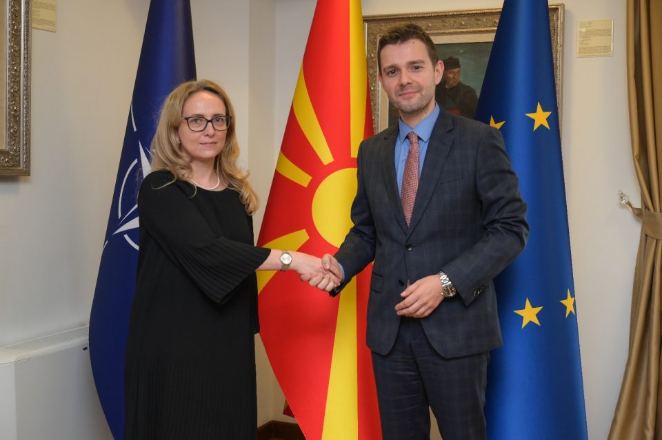 Муцунски- Аксинте: Ќе се унапредуваат и продлабочуваат односите меѓу Македонија и Романија, со посебен фокус на економската соработка