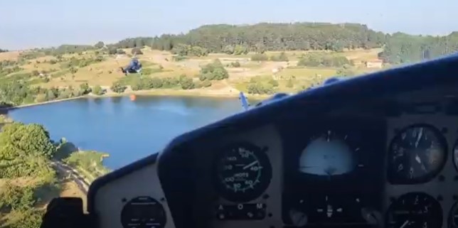 ВИДЕО: Со два хеликоптера на МВР изгаснат пожарот во крушевско