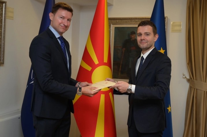 Муцунски ги прими акредитивите од амбасадорот на Албанија