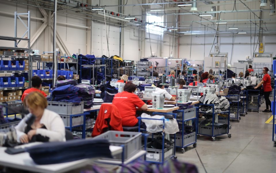 Вкупниот промет во индустријата зголемен за 6 проценти во април на годишно ниво