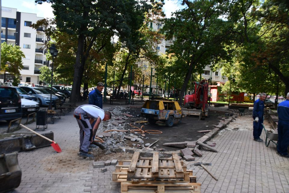 Ѓорѓиевски: Темелна реконструкција на паркот наспроти општината