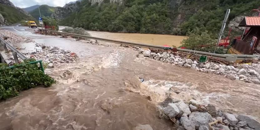 Расте бројот на жртви во Јабланица, потрага по пет исчезнати лица