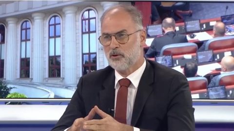 Стоилковиќ: Сите вработени во Министерството се здравствено осигурени