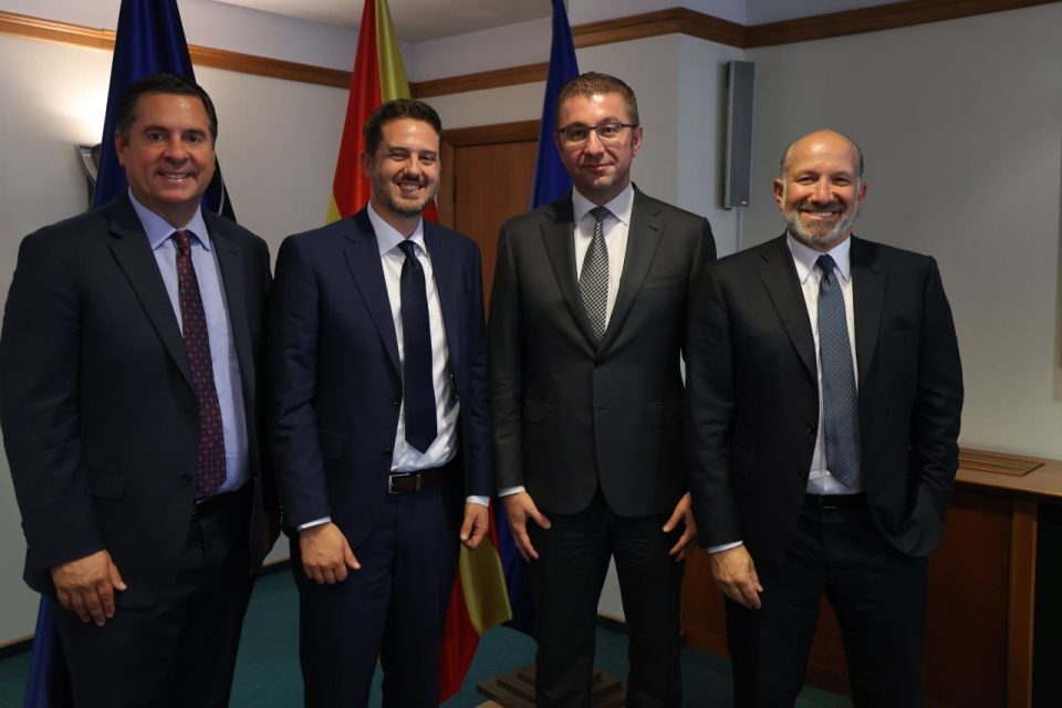 Крис Павловски за Мицкоски: Еден од најдобрите лидери во Европа