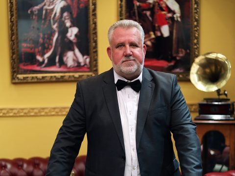 Од власт до хистерија: Политичкиот пад на СДСМ