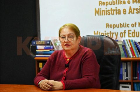Јаневска: Учебниците се решен проблем, има систем и следната година нема да „прогледуваме низ прсти“