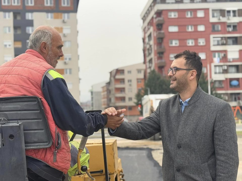 Стојкоски гради нов паркинг во Ѓорче: Решение за паркинг проблемите кај ,„МАКЕДОНСКИ ЛАВОВИ“