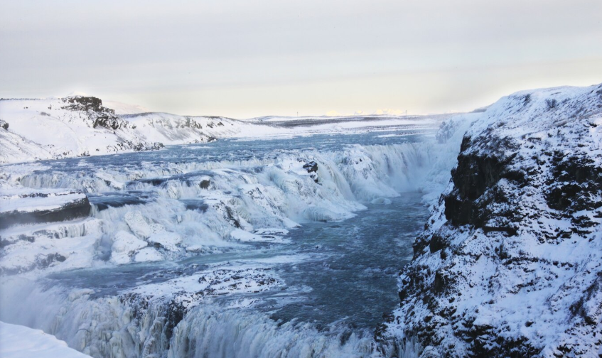 Што се крие под мразот на Гренланд?