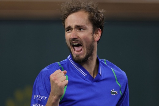 Данил Медведев доби жестока казна на АО