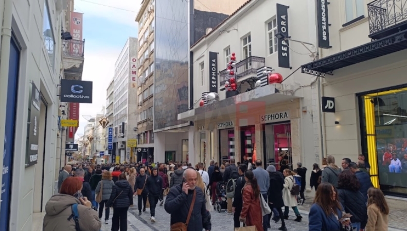 Грција денеска парализирана од генерален штрајк