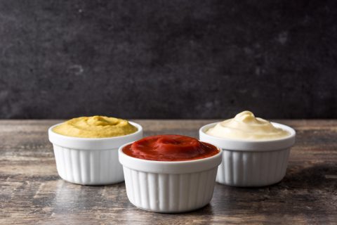 Кечап, сенф или мајонез – кој сос има најлош ефект врз здравјето на луѓето?