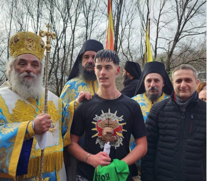 Во Радика по светиот крст скокнаа околу 300 верници, најсреќен Климент Танески од Ростуше