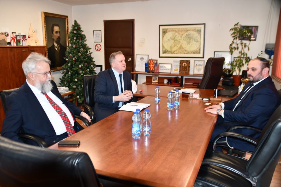 Градоначалникот Ѓорѓиевски оствари средба со шефот на политичкиот и економскиот оддел во Амбасадата на САД, Дејвид Маерс