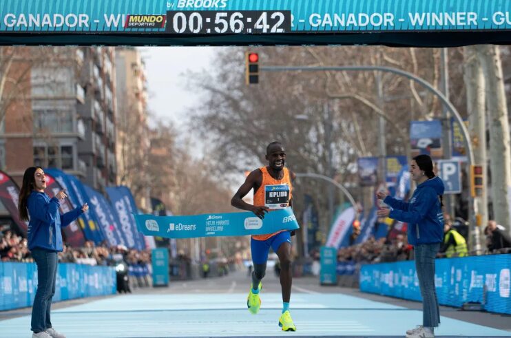 Џејкоб Киплимо за 48 секунди го подобри светскиот рекорд во полумаратон