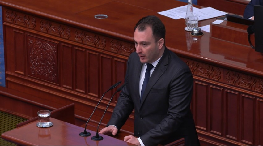 Андоновски: Со измените на Законот за електронски комуникации го спречуваме нелегалното приредување на Онлајн игрите на среќа