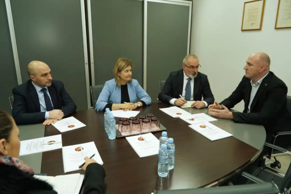 Божиновска: Завршува ерата на неточни броила, опремата за проверка на струјомерите веднаш да биде на располагање на граѓаните