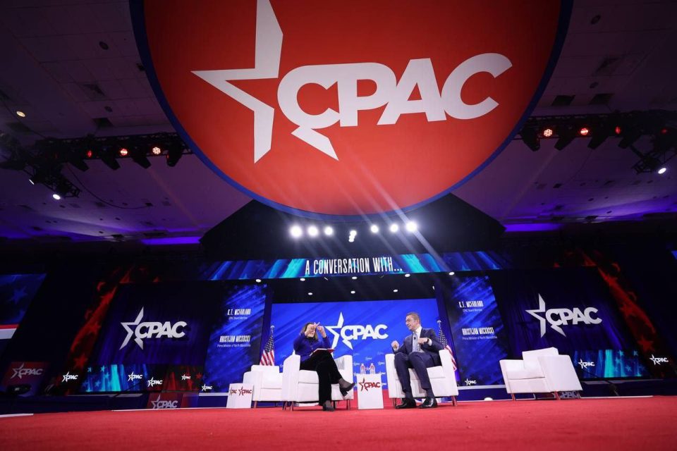 Присуството и обраќањето на Мицкоски на „CPAC“ ги отсликува одличните односи САД-Македонија: Премиерот ја раскажа македонската вистина за двојните стандарди на ЕУ