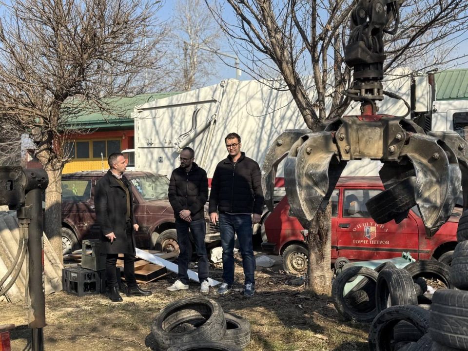 Стојкоски: Ставен е крај на несовесното фрлање на отпадни гуми