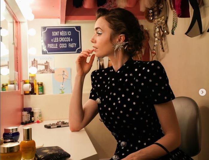 Лили Колинс ја покажа својата ќерка, но наместо честитки, доби остри критики