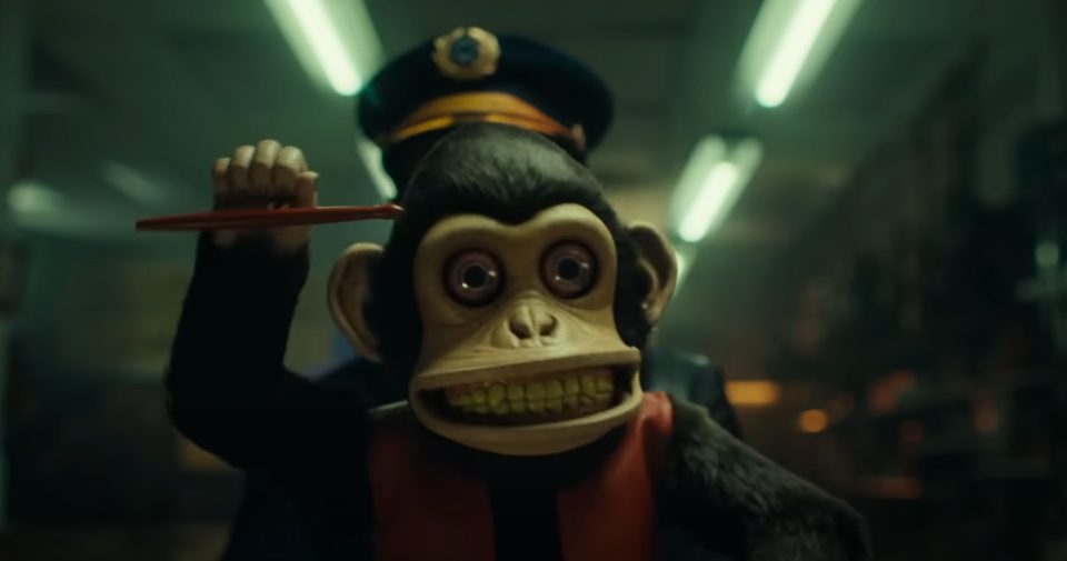 Објавен трејлер за филмот „Мајмун“, кога ќе го видите ќе ви стане јасно зошто телевизии одбиле да го прикажат (ВИДЕО)