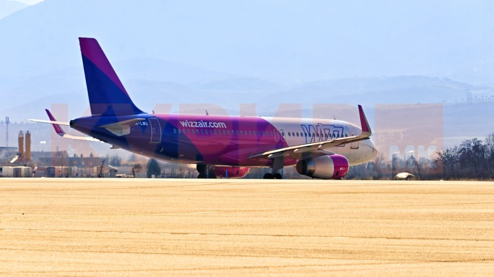 Прв лет Скопје-Мадрид