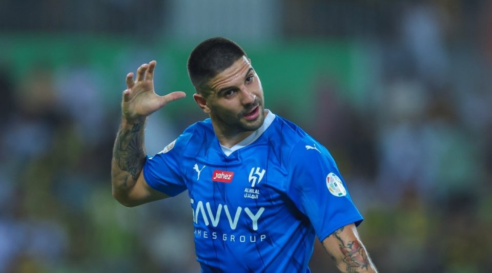 Александар Митровиќ пренесен во болница поради проблеми со срцето