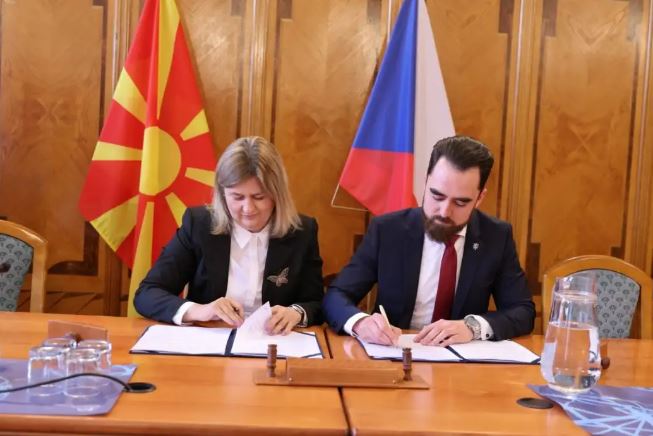 Божиновска: Чешка е подготвена да поддржи инвестиции во македонската енергетика