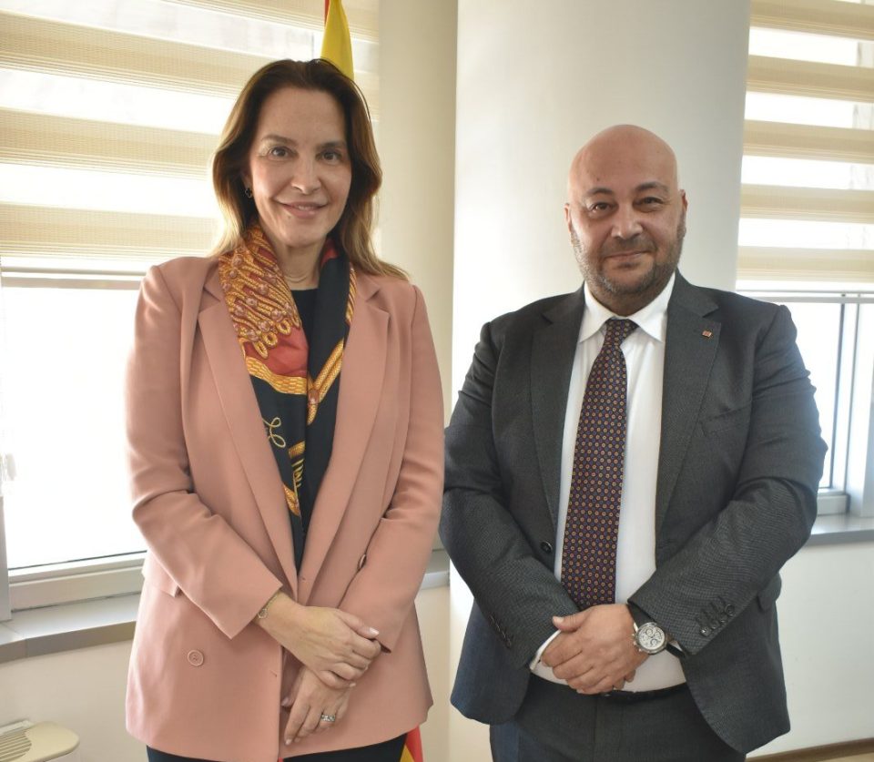 Костадиновски-Брејтвејт: Се зајакнува соработката меѓу Уставниот суд и AIRE центарот