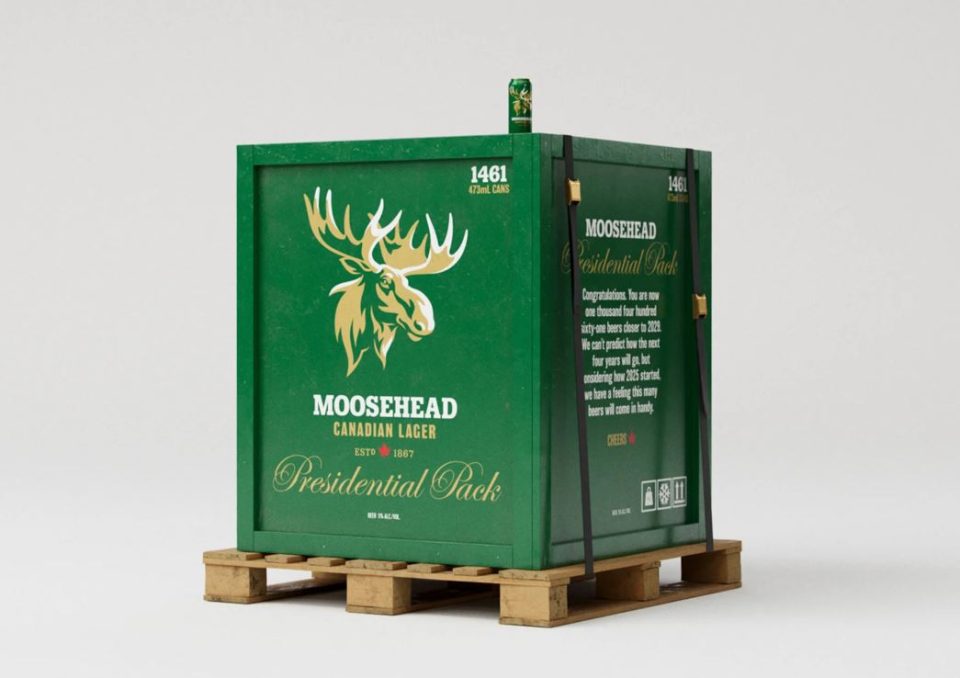 Канадаска пивара продава пакување од 1.461 лименка за да се „преживее мандатот на Трамп“