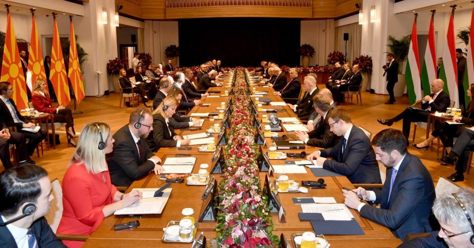 Љутков од Будимпешта: Потврдени нови иницијативи за соработка во културата и туризмот меѓу Македонија и Унгарија