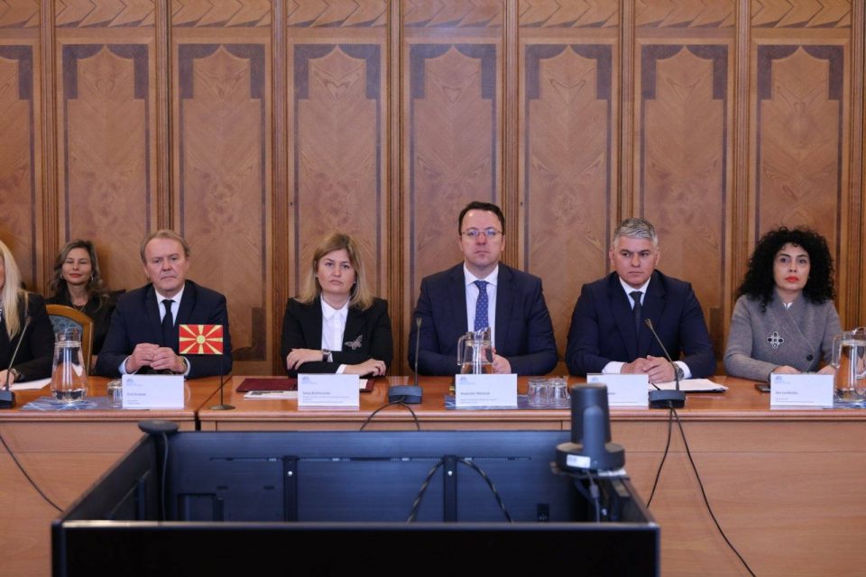 Николоски: Работиме на зајакнување на соработката со Чешка во економијата и инвестициите