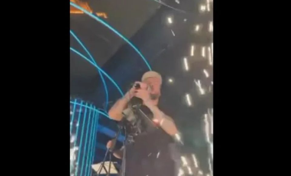 ВИДЕО: Снимен МОМЕНТОТ кога пожарот ја зафати дискотеката во Кочани!