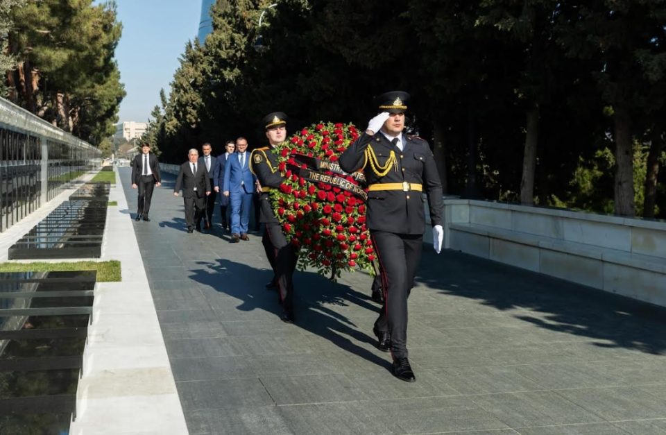 Тошковски во посета на Азербејџан: Градиме пријателства со цел поефикасно справување со современите безбедносни предизвици
